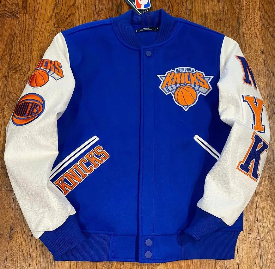 NEW YORK KNICKS EMBROIDERED JACKET