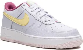 Nike Kids Air Force 1 Low Cosmic Fuschia sneakers Grey