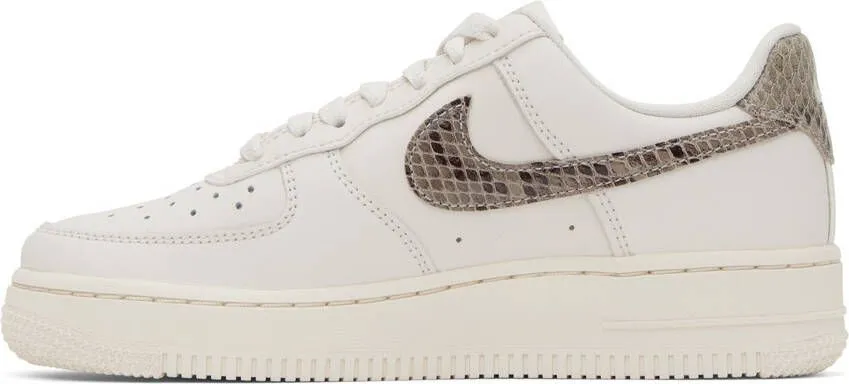 Nike White Air Force 1 '07 Sneakers