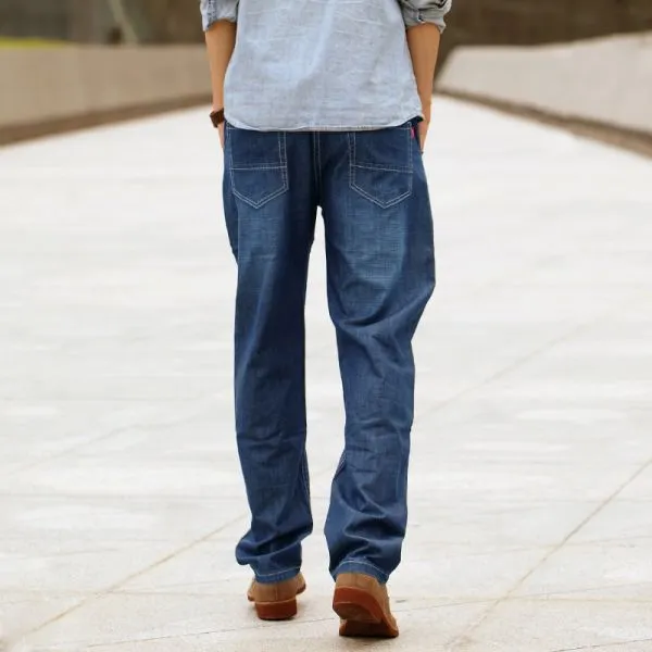 Straight leg relaxed vintage jeans for men