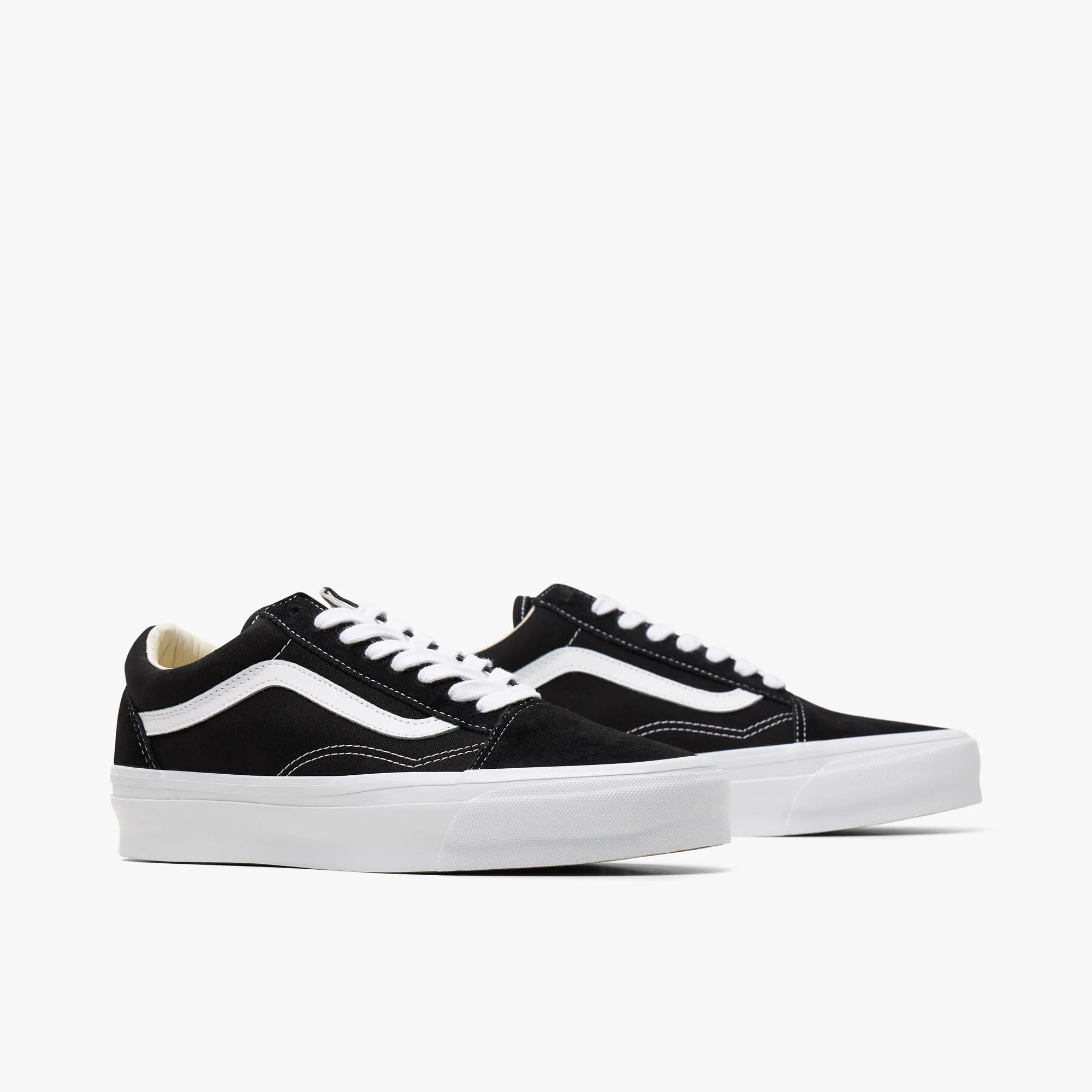 Vans Old Skool 36 LX Black / White