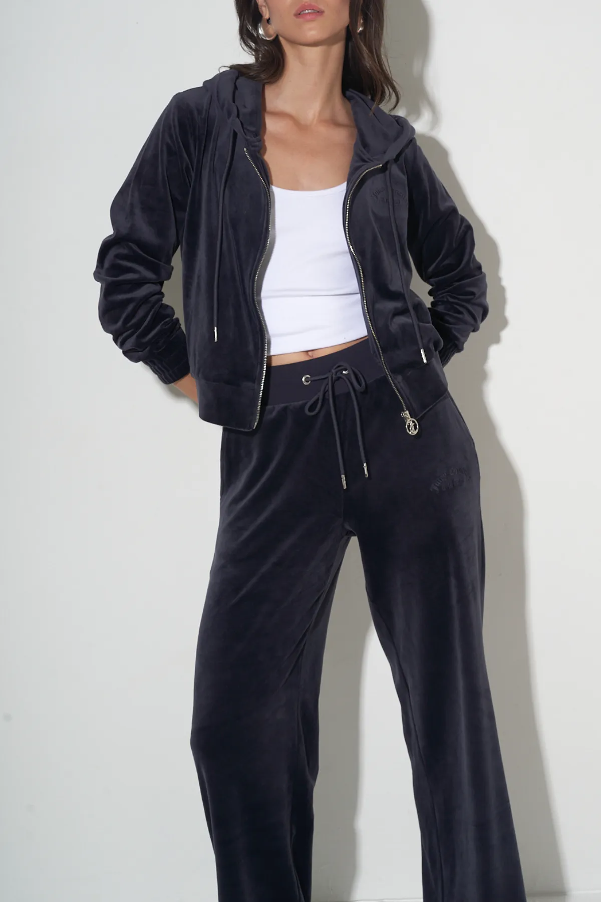 WIDE-LEG VELOUR TRACK PANTS IN NAVY